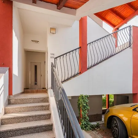 Apartment Sunny